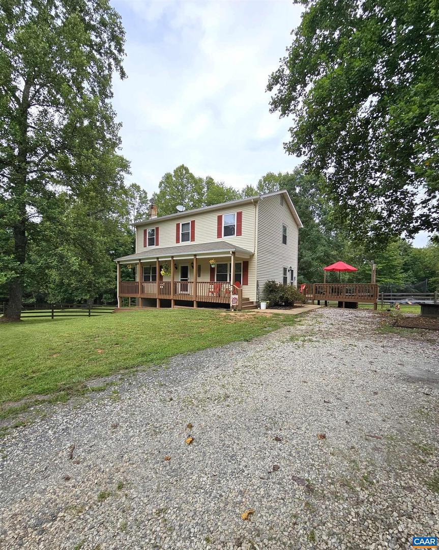 1112 SCOTTS BOTTOM RD, DILLWYN, Virginia 23936, 3 Bedrooms Bedrooms, ,3 BathroomsBathrooms,Residential,For sale,1112 SCOTTS BOTTOM RD,655440 MLS # 655440