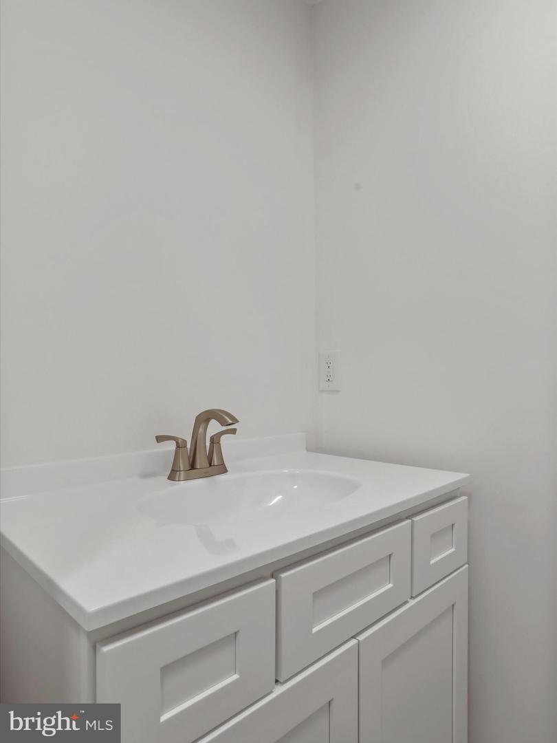 657 ASH ST, STRASBURG, Virginia 22657, 3 Bedrooms Bedrooms, ,2 BathroomsBathrooms,Residential,For sale,657 ASH ST,VASH2009020 MLS # VASH2009020