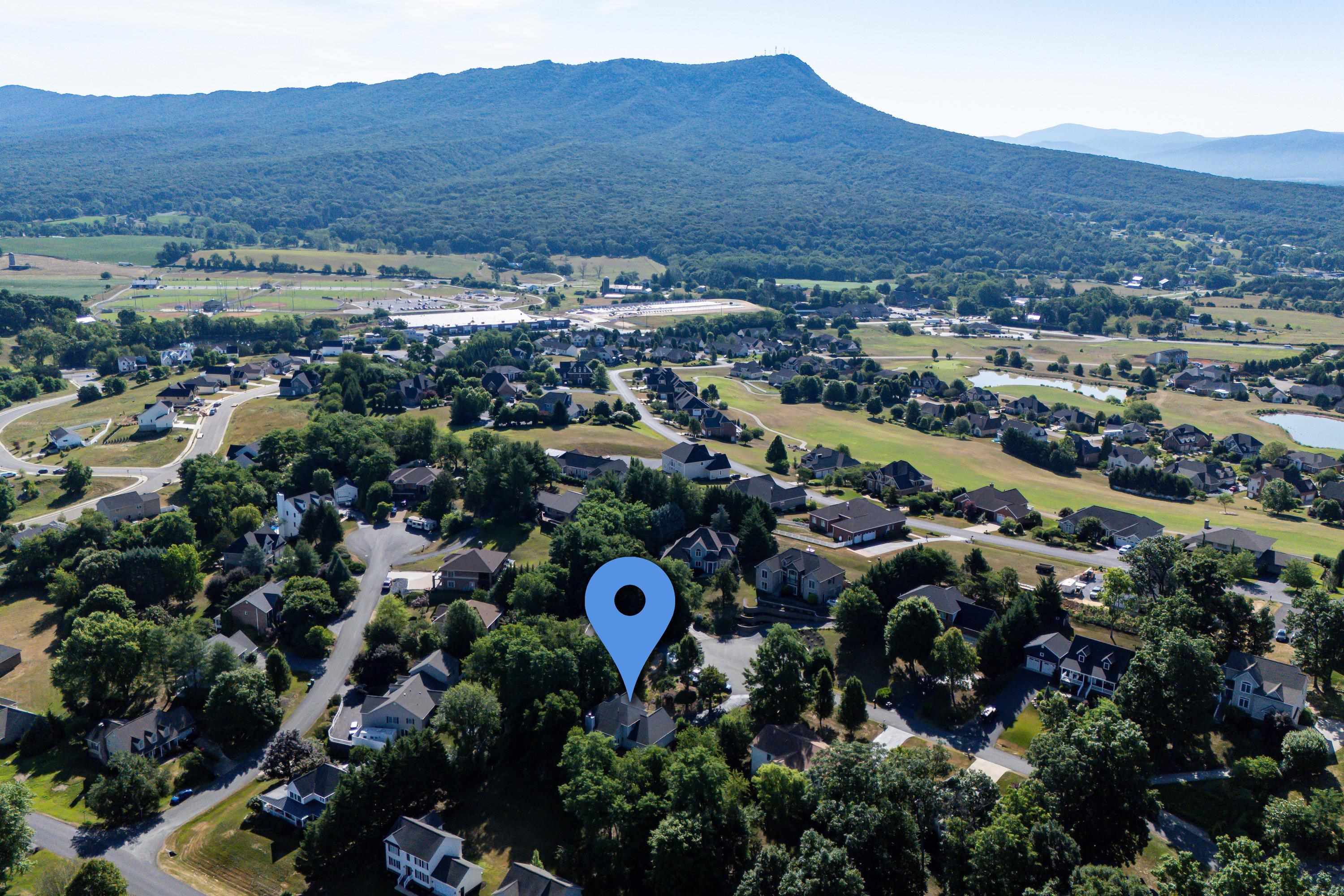 3986 DIXIE RIDGE RUN RD, PENN LAIRD, Virginia 22846, 4 Bedrooms Bedrooms, ,3 BathroomsBathrooms,Residential,3986 DIXIE RIDGE RUN RD,654428 MLS # 654428