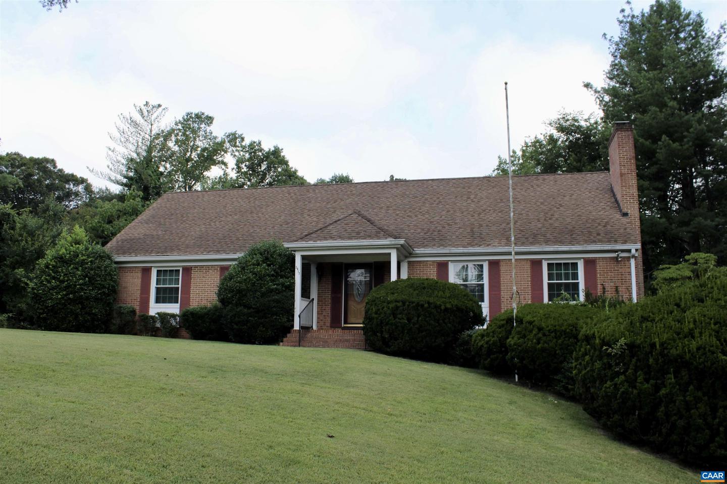 2617 NORTHFIELD RD, CHARLOTTESVILLE, Virginia 22901, 3 Bedrooms Bedrooms, ,3 BathroomsBathrooms,Residential,For sale,2617 NORTHFIELD RD,655500 MLS # 655500