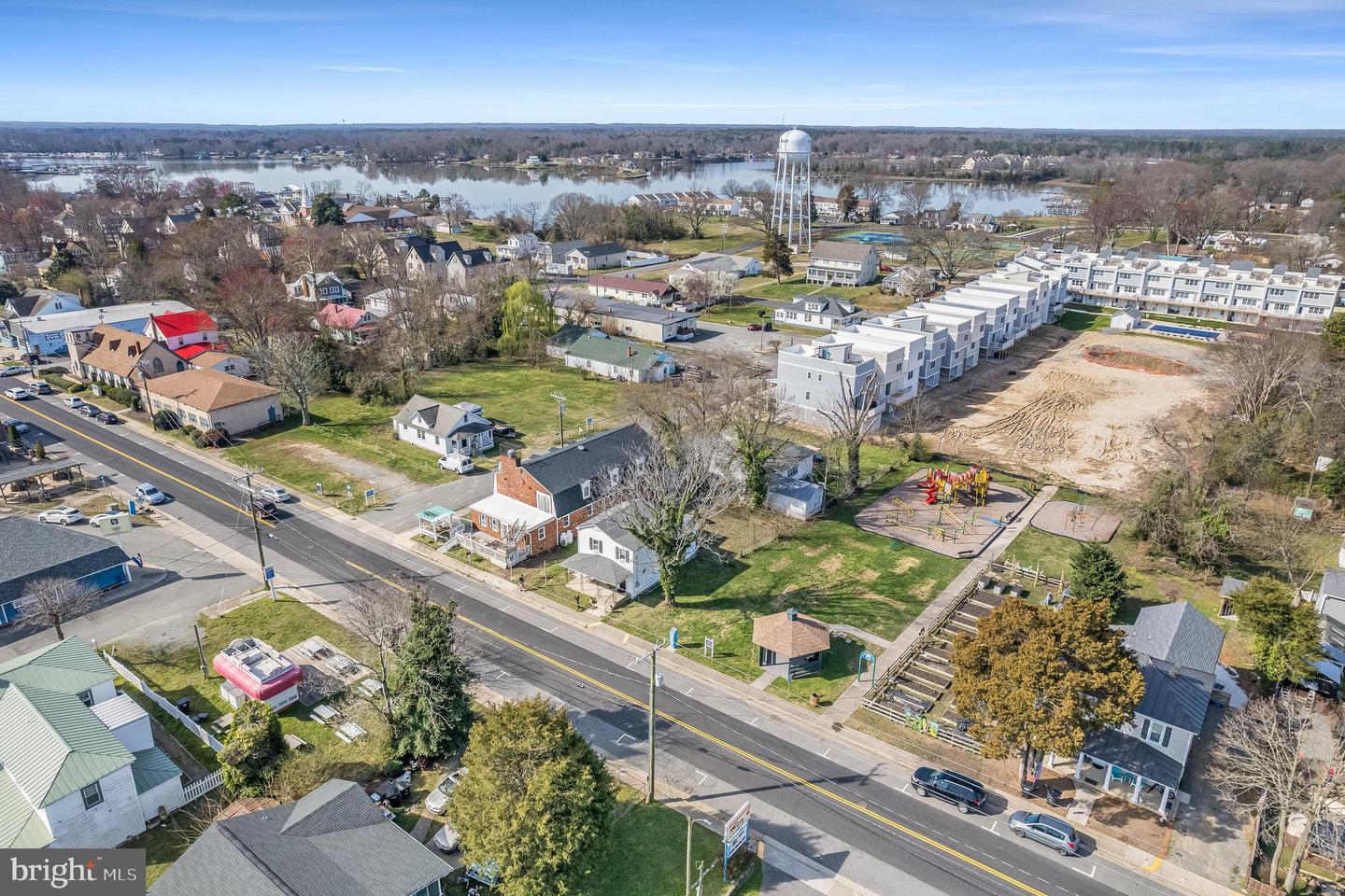 308 WASHINGTON AVE, COLONIAL BEACH, Virginia 22443, 3 Bedrooms Bedrooms, 6 Rooms Rooms,2 BathroomsBathrooms,Residential,For sale,308 WASHINGTON AVE,VAWE2007200 MLS # VAWE2007200