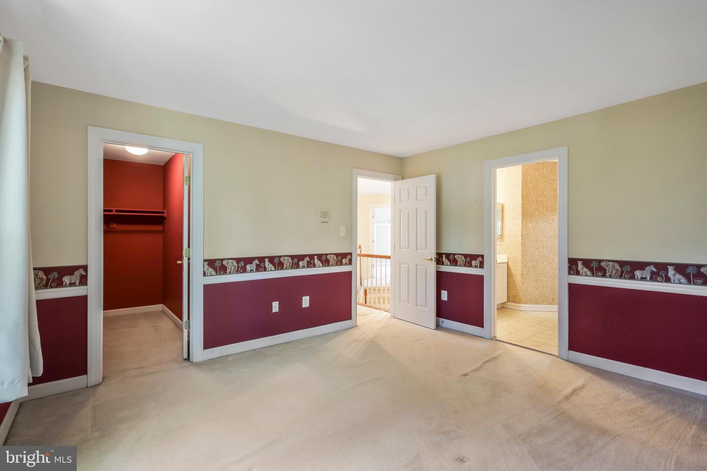 2118 TYSONS EXECUTIVE CT, DUNN LORING, Virginia 22027, 5 Bedrooms Bedrooms, ,4 BathroomsBathrooms,Residential,For sale,2118 TYSONS EXECUTIVE CT,VAFX2194328 MLS # VAFX2194328