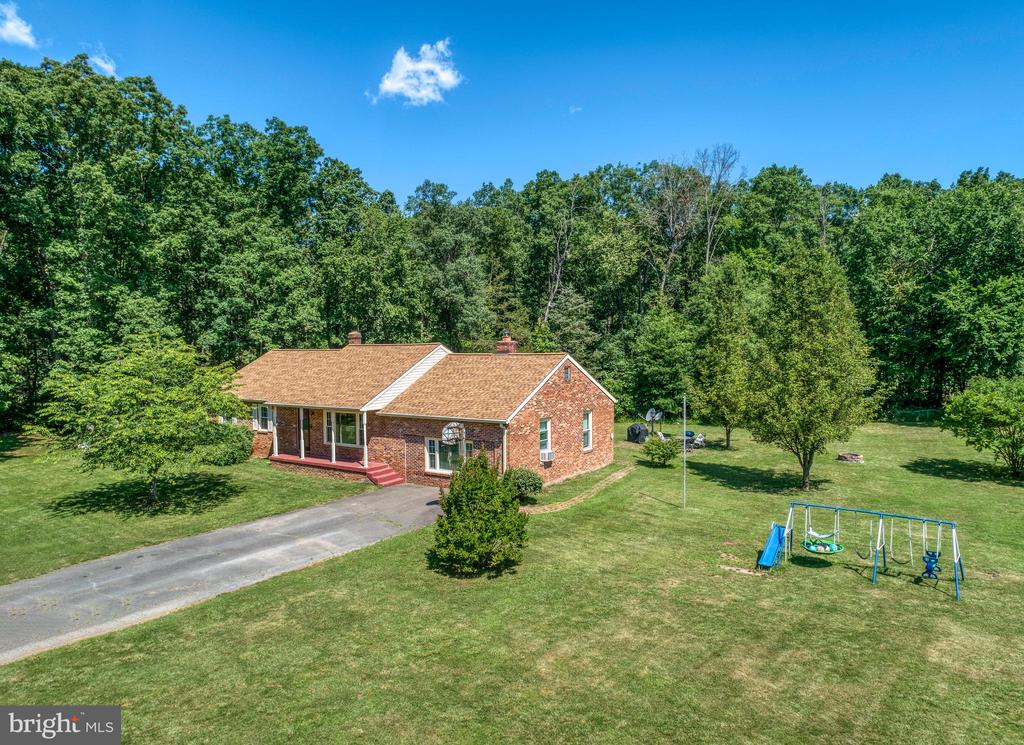 21429 THOMS RD, ELKWOOD, Virginia 22718, 3 Bedrooms Bedrooms, ,2 BathroomsBathrooms,Residential,21429 THOMS RD,VACU2008074 MLS # VACU2008074