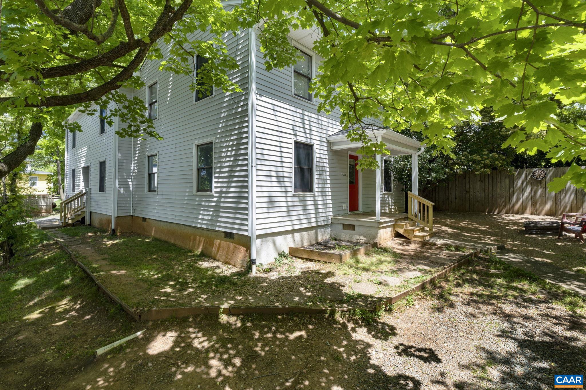 Side by Side Duplex in a great Charlottesville downtown location.