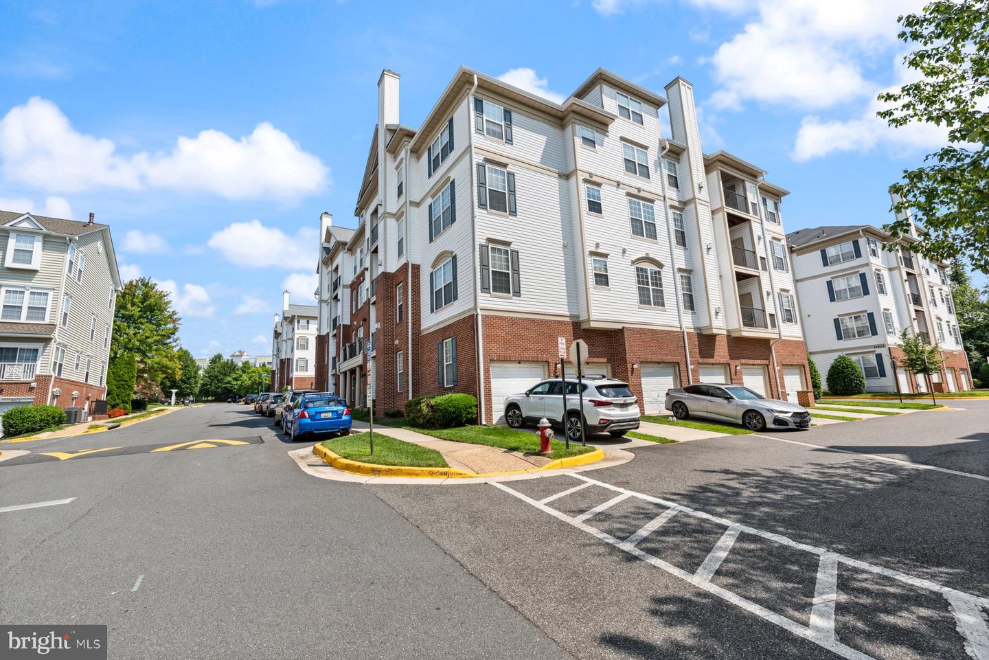 11575 CAVALIER LANDING CT #402, FAIRFAX, Virginia 22030, 3 Bedrooms Bedrooms, ,3 BathroomsBathrooms,Residential,For sale,11575 CAVALIER LANDING CT #402,VAFX2195938 MLS # VAFX2195938