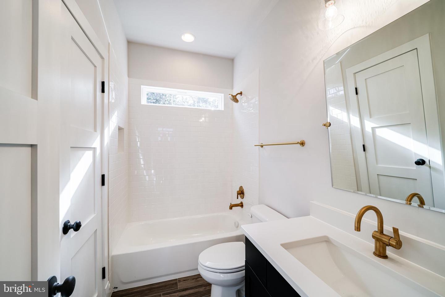 1108 GLADSTONE PL, ALEXANDRIA, Virginia 22308, 5 Bedrooms Bedrooms, ,4 BathroomsBathrooms,Residential,For sale,1108 GLADSTONE PL,VAFX2196550 MLS # VAFX2196550