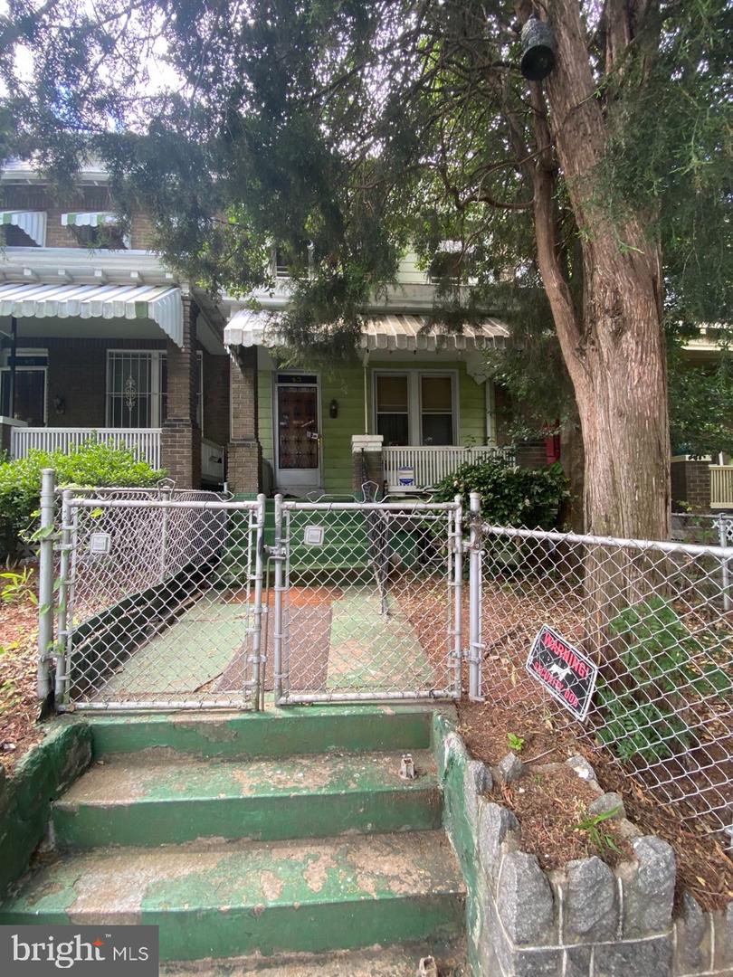 43 T ST NE, WASHINGTON, District Of Columbia 20002, 4 Bedrooms Bedrooms, ,1 BathroomBathrooms,Residential,For sale,43 T ST NE,DCDC2008890 MLS # DCDC2008890