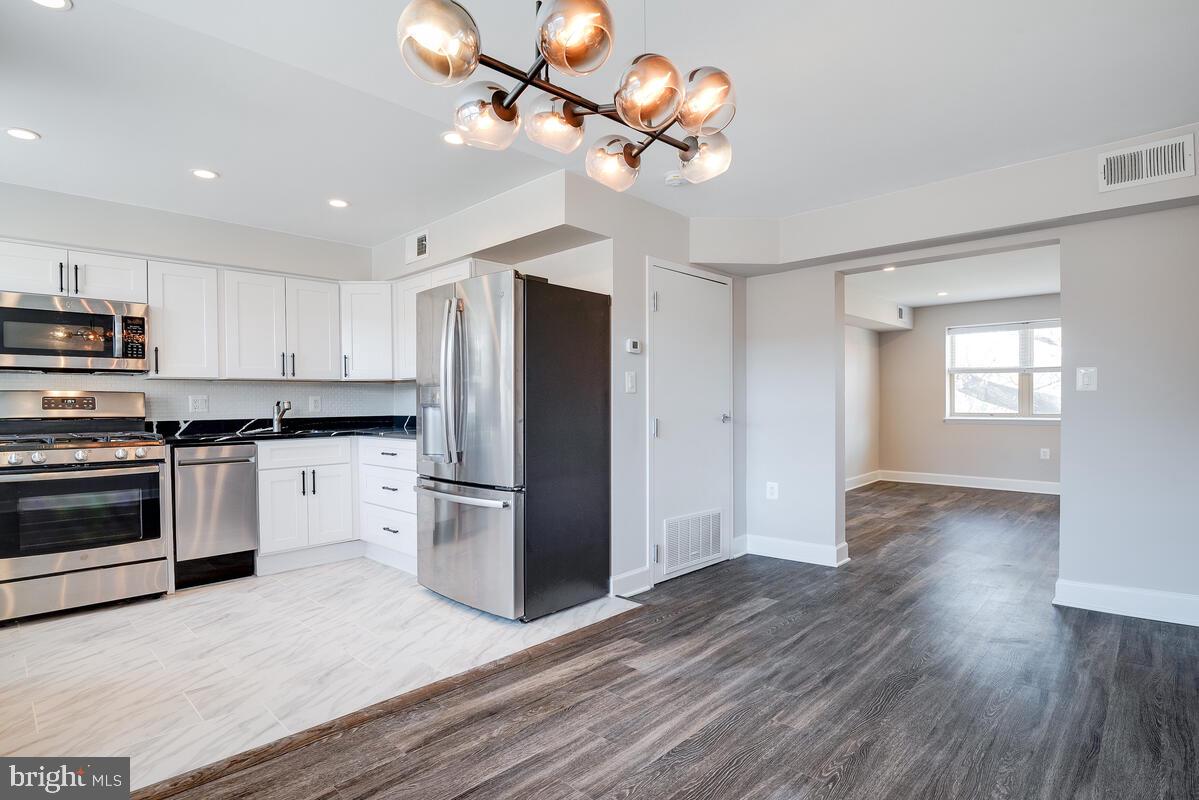 2647 BIRNEY PL SE #201, WASHINGTON, District Of Columbia 20020, 2 Bedrooms Bedrooms, 7 Rooms Rooms,2 BathroomsBathrooms,Residential,For sale,2647 BIRNEY PL SE #201,DCDC2060186 MLS # DCDC2060186