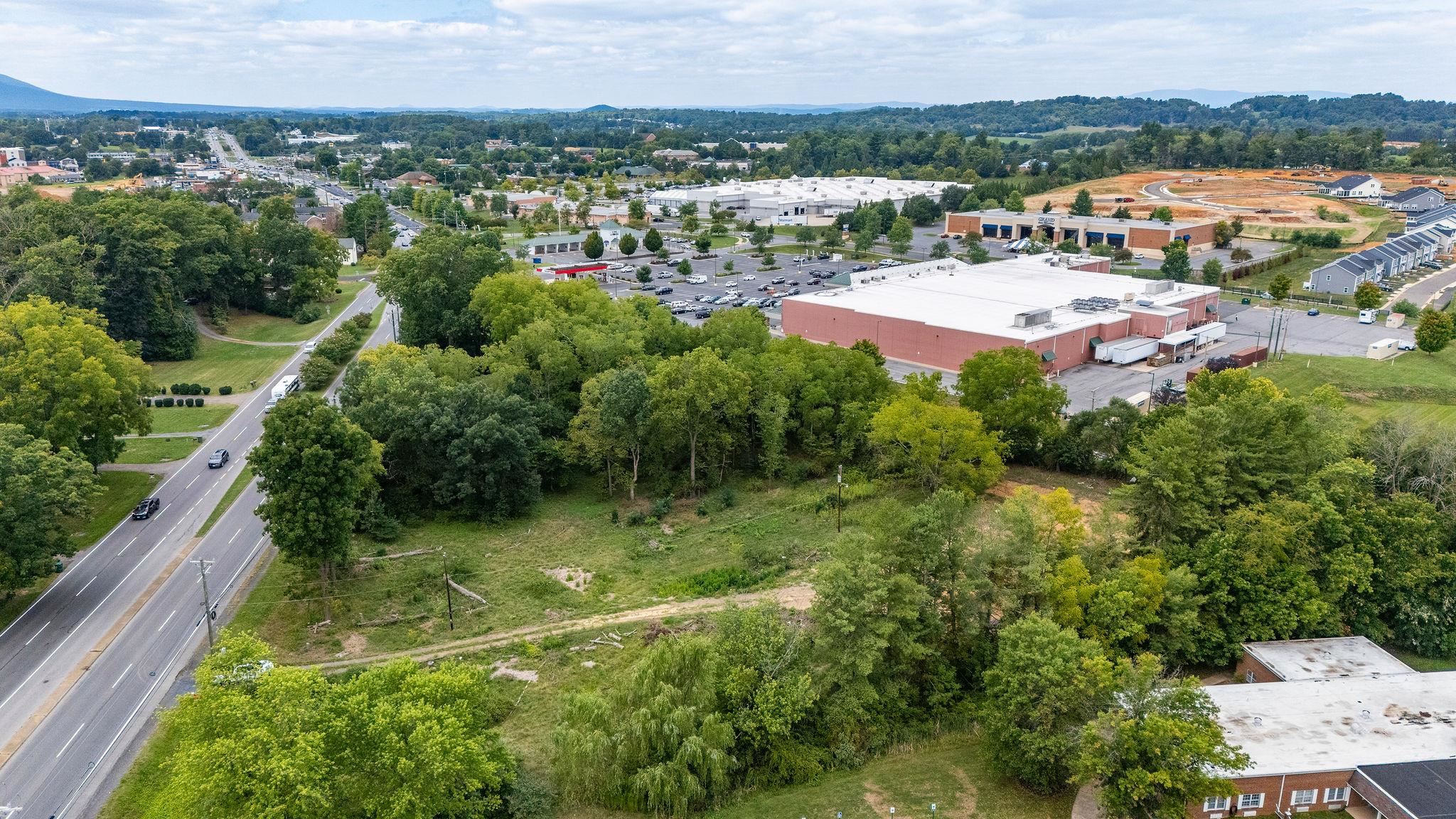 1229 ROSSER AVE, WAYNESBORO, Virginia 22980, ,Land,1229 ROSSER AVE,656135 MLS # 656135