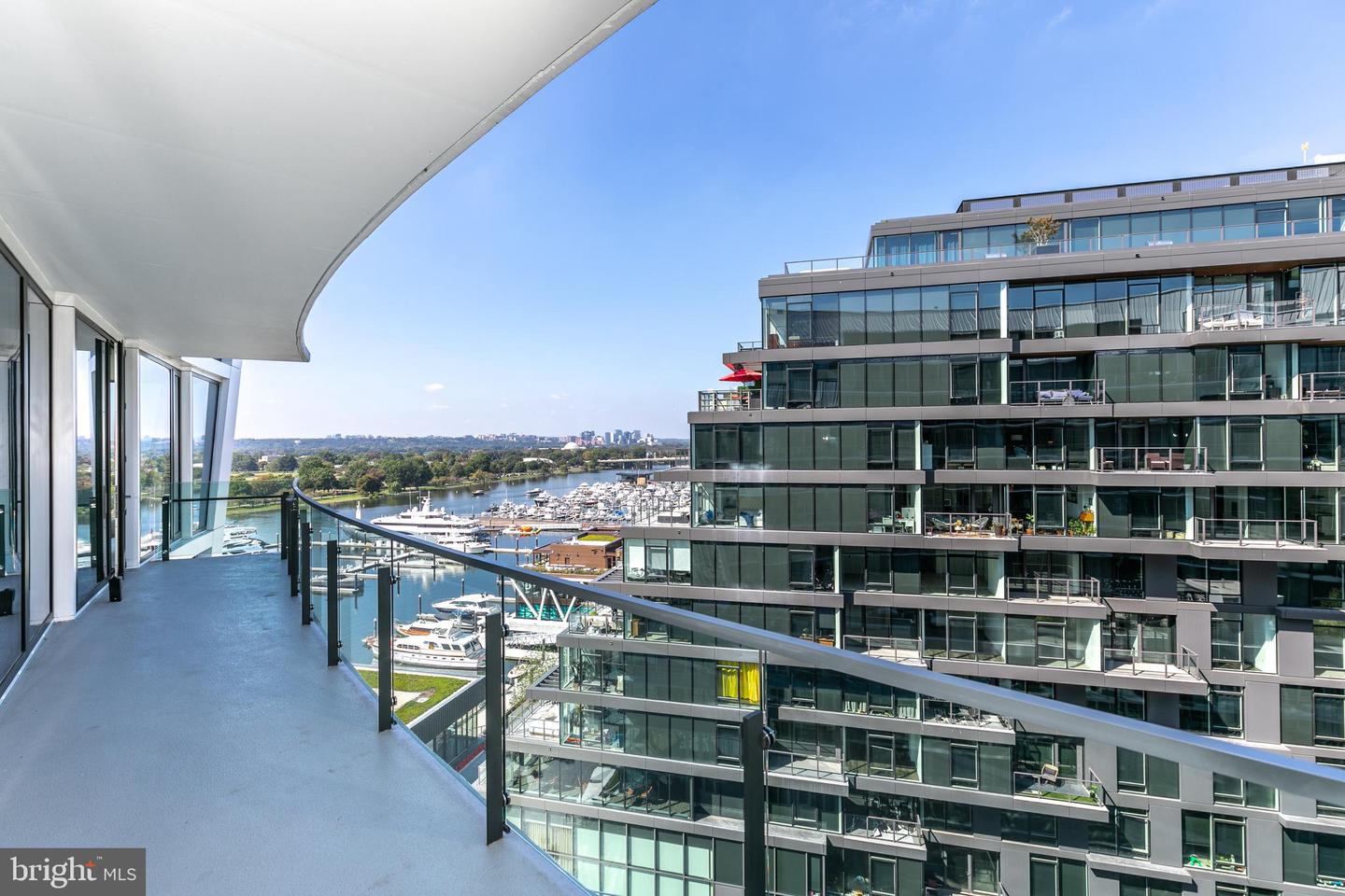 601 WHARF ST SW #1001, WASHINGTON, District Of Columbia 20024, 3 Bedrooms Bedrooms, ,4 BathroomsBathrooms,Residential,For sale,601 WHARF ST SW #1001,DCDC2089602 MLS # DCDC2089602