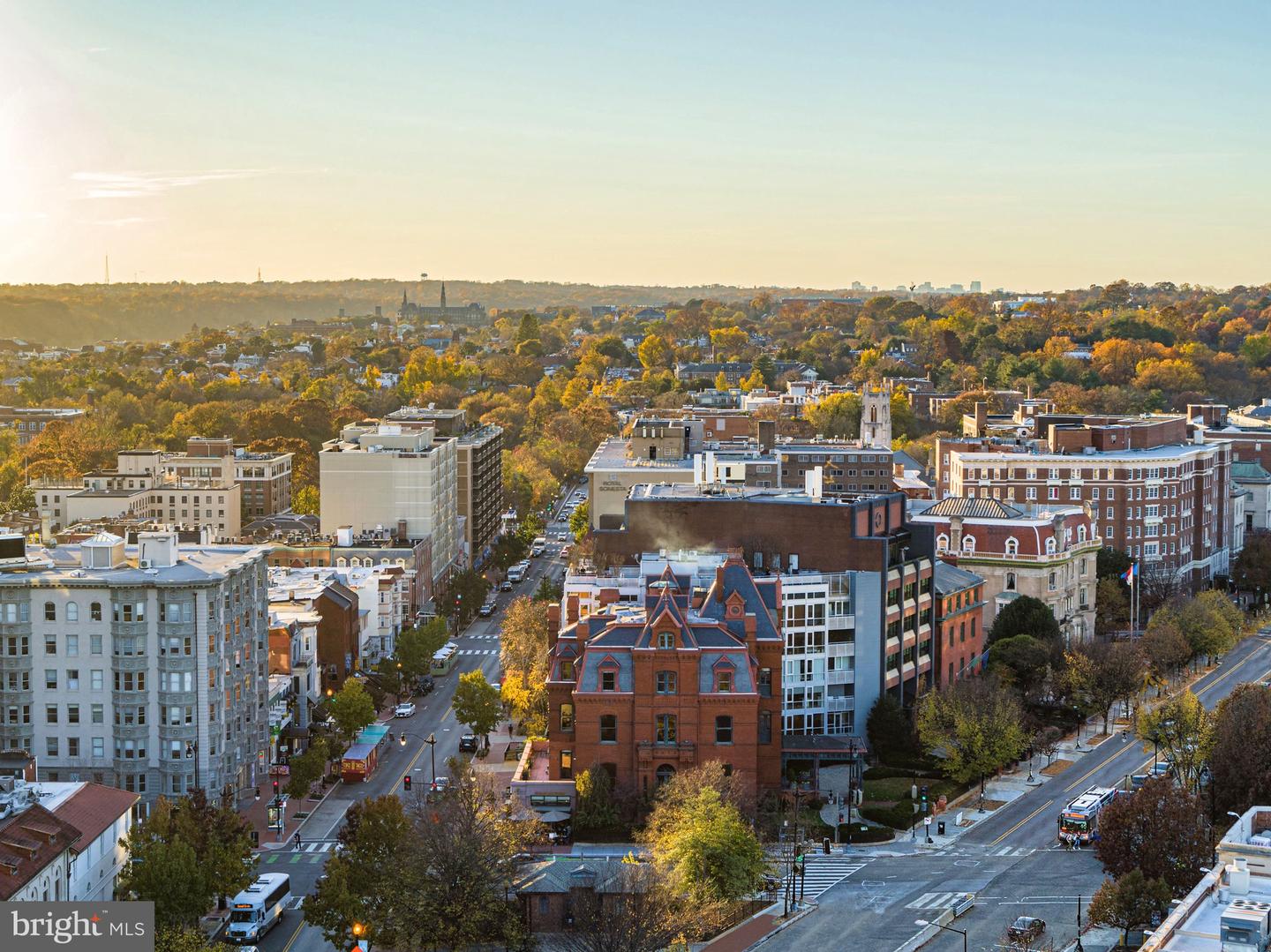 2000 MASSACHUSETTS AVE NW, WASHINGTON, District Of Columbia 20036, 4 Bedrooms Bedrooms, ,5 BathroomsBathrooms,Residential,For sale,2000 MASSACHUSETTS AVE NW,DCDC2095294 MLS # DCDC2095294