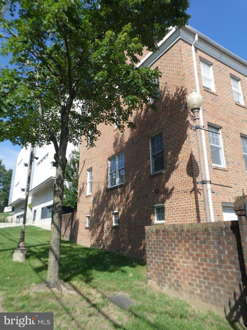 883 BARNABY ST SE, WASHINGTON, District Of Columbia 20032, 4 Bedrooms Bedrooms, ,2 BathroomsBathrooms,Residential,For sale,883 BARNABY ST SE,DCDC2111744 MLS # DCDC2111744