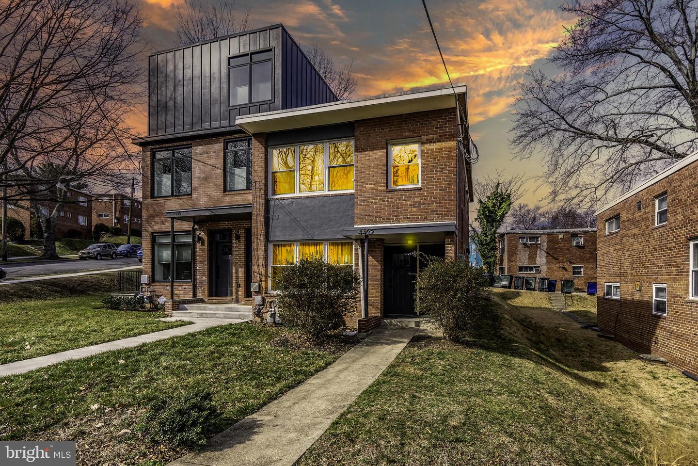 4402 2ND ST NE, WASHINGTON, District Of Columbia 20011, 3 Bedrooms Bedrooms, ,3 BathroomsBathrooms,Residential,For sale,4402 2ND ST NE,DCDC2128916 MLS # DCDC2128916