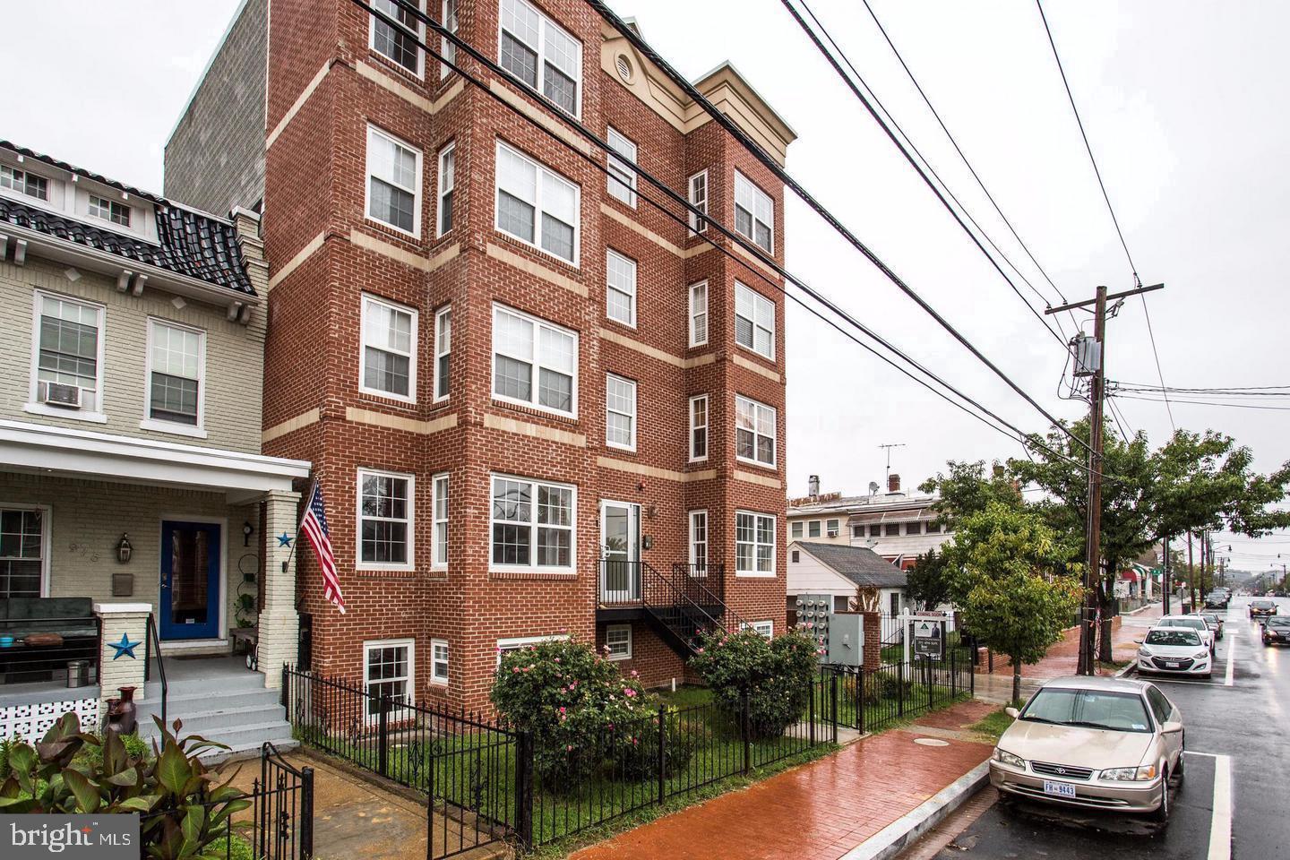 911 KENNEDY ST NW #12, WASHINGTON, District Of Columbia 20011, 2 Bedrooms Bedrooms, ,2 BathroomsBathrooms,Residential,For sale,911 KENNEDY ST NW #12,DCDC2130230 MLS # DCDC2130230