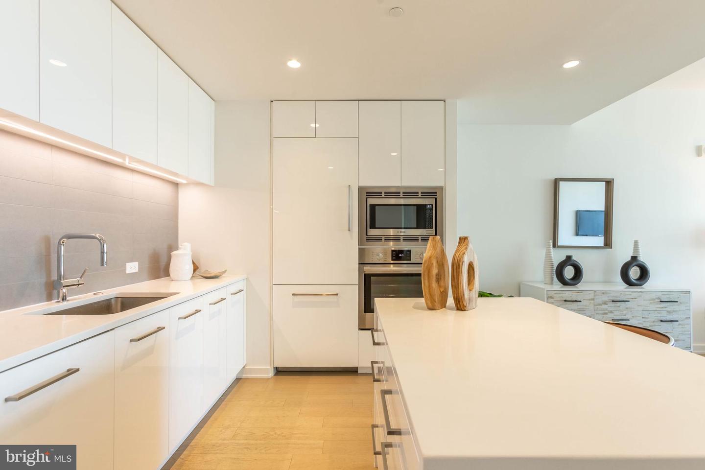 1111 24TH ST NW #72, WASHINGTON, District Of Columbia 20037, 2 Bedrooms Bedrooms, ,2 BathroomsBathrooms,Residential,For sale,1111 24TH ST NW #72,DCDC2133300 MLS # DCDC2133300
