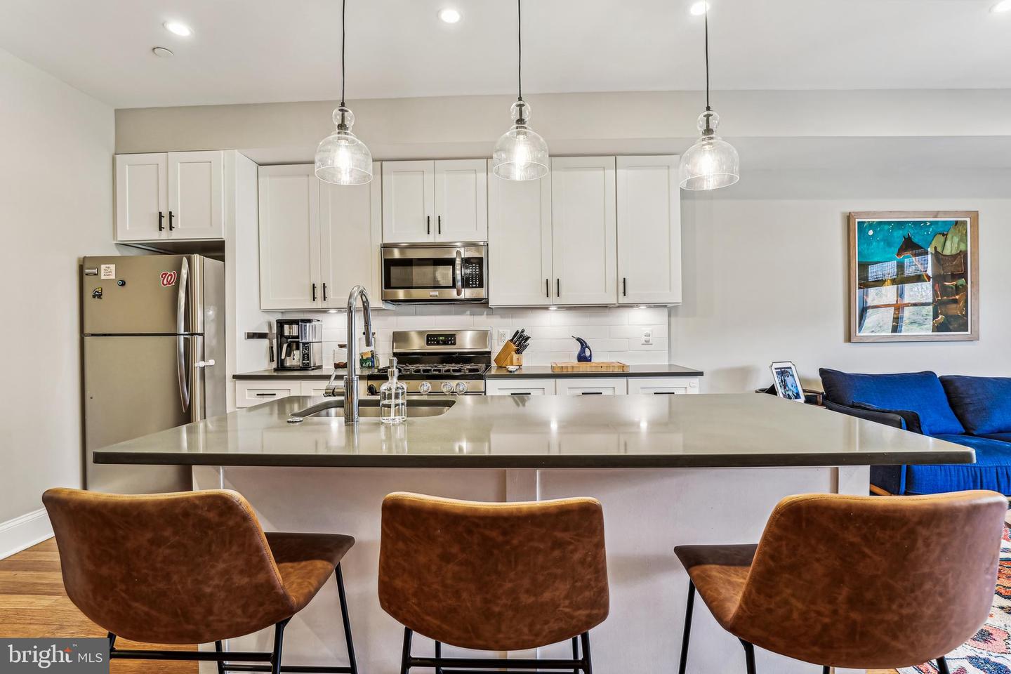 2221 M ST NE #302, WASHINGTON, District Of Columbia 20002, 2 Bedrooms Bedrooms, ,2 BathroomsBathrooms,Residential,For sale,2221 M ST NE #302,DCDC2133586 MLS # DCDC2133586
