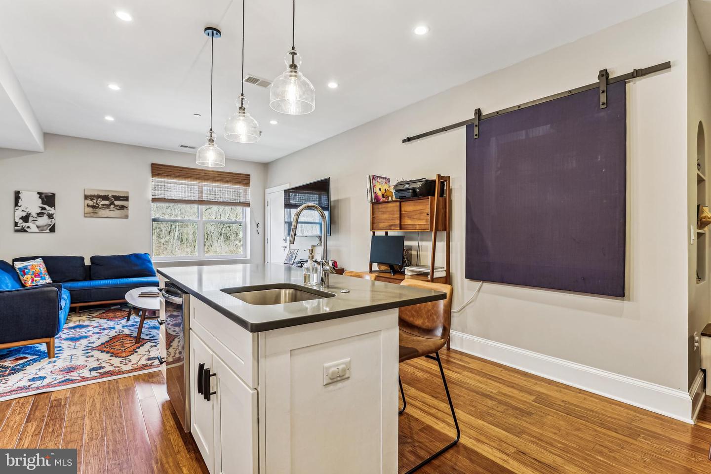 2221 M ST NE #302, WASHINGTON, District Of Columbia 20002, 2 Bedrooms Bedrooms, ,2 BathroomsBathrooms,Residential,For sale,2221 M ST NE #302,DCDC2133586 MLS # DCDC2133586