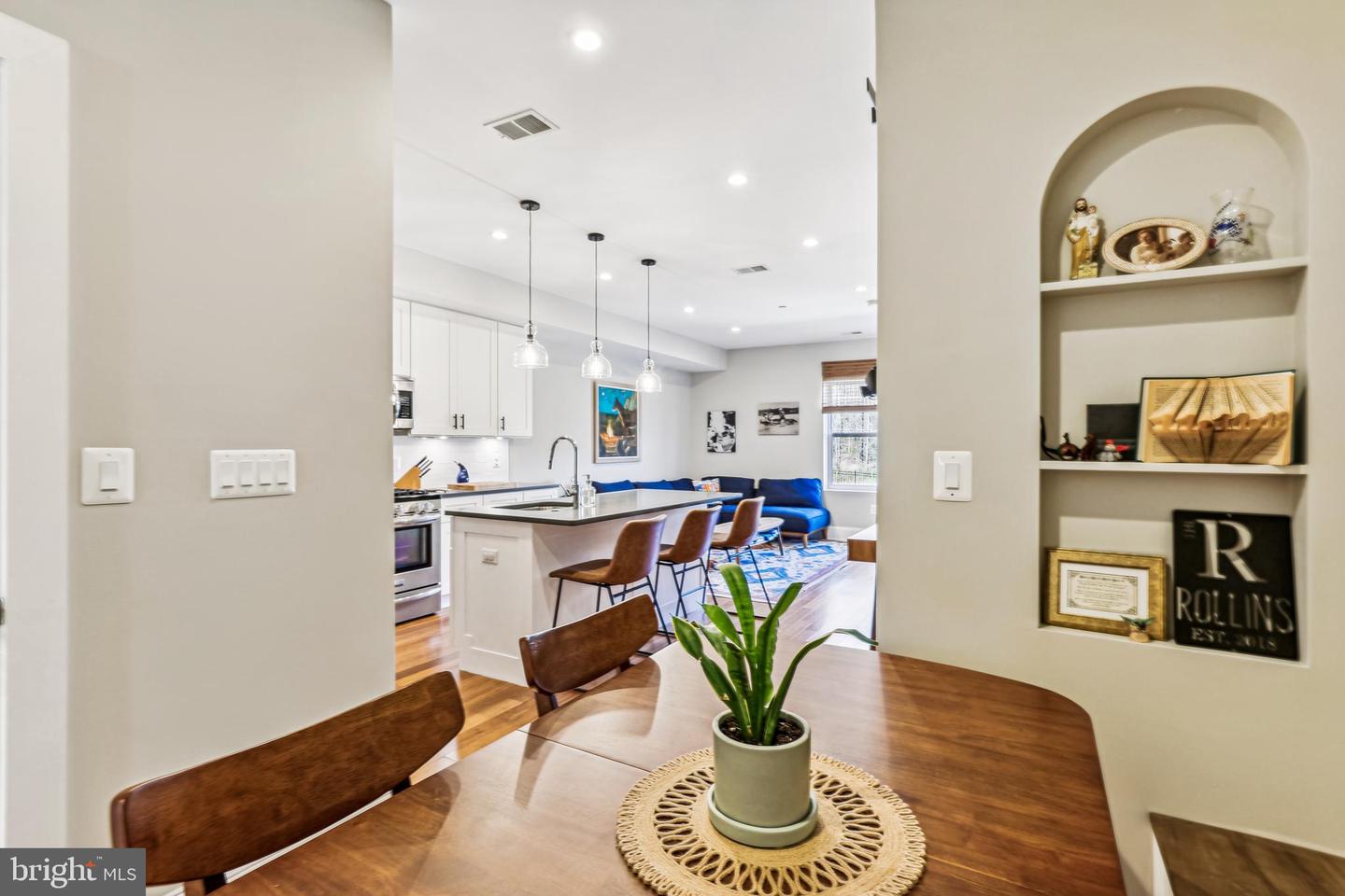 2221 M ST NE #302, WASHINGTON, District Of Columbia 20002, 2 Bedrooms Bedrooms, ,2 BathroomsBathrooms,Residential,For sale,2221 M ST NE #302,DCDC2133586 MLS # DCDC2133586
