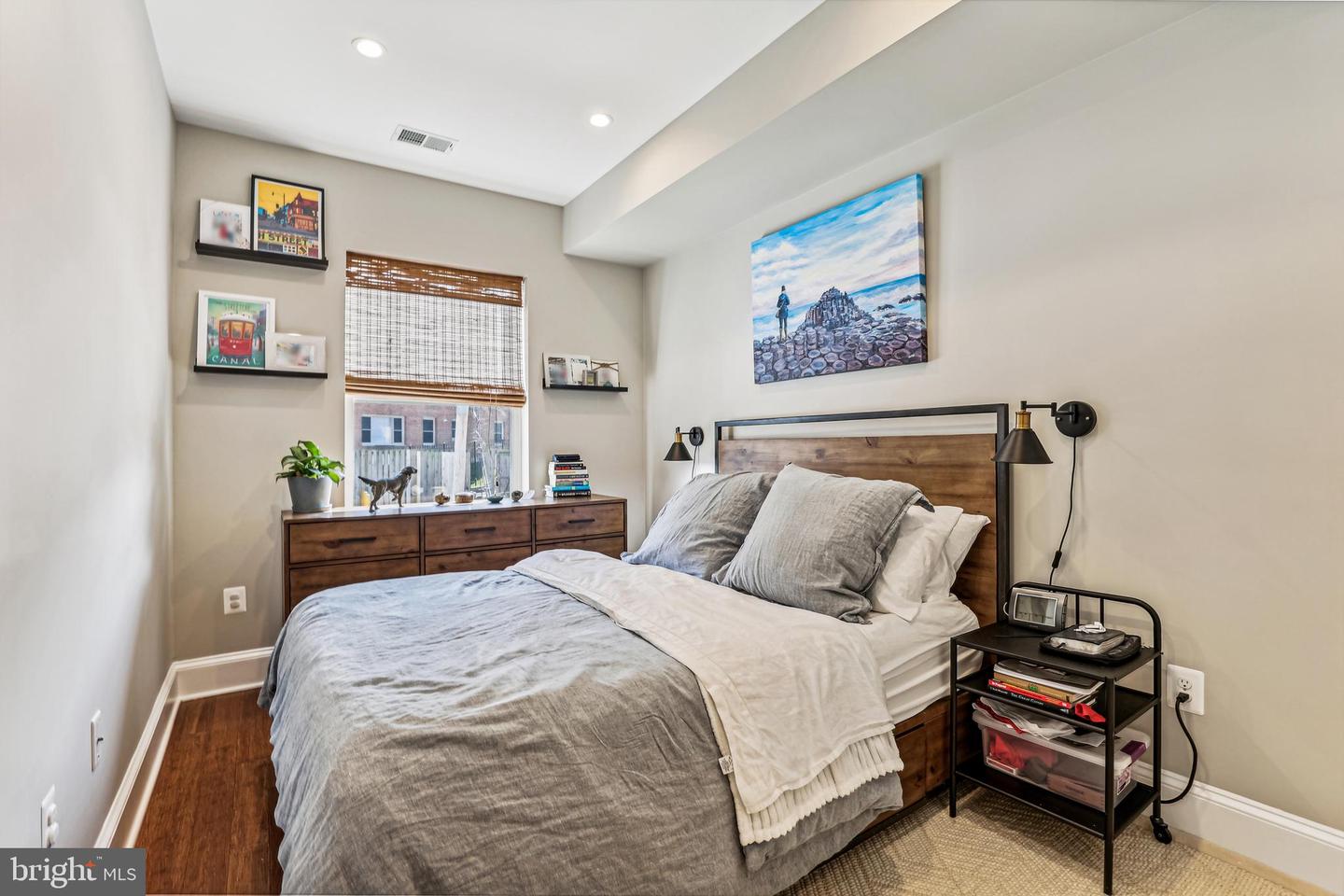 2221 M ST NE #302, WASHINGTON, District Of Columbia 20002, 2 Bedrooms Bedrooms, ,2 BathroomsBathrooms,Residential,For sale,2221 M ST NE #302,DCDC2133586 MLS # DCDC2133586