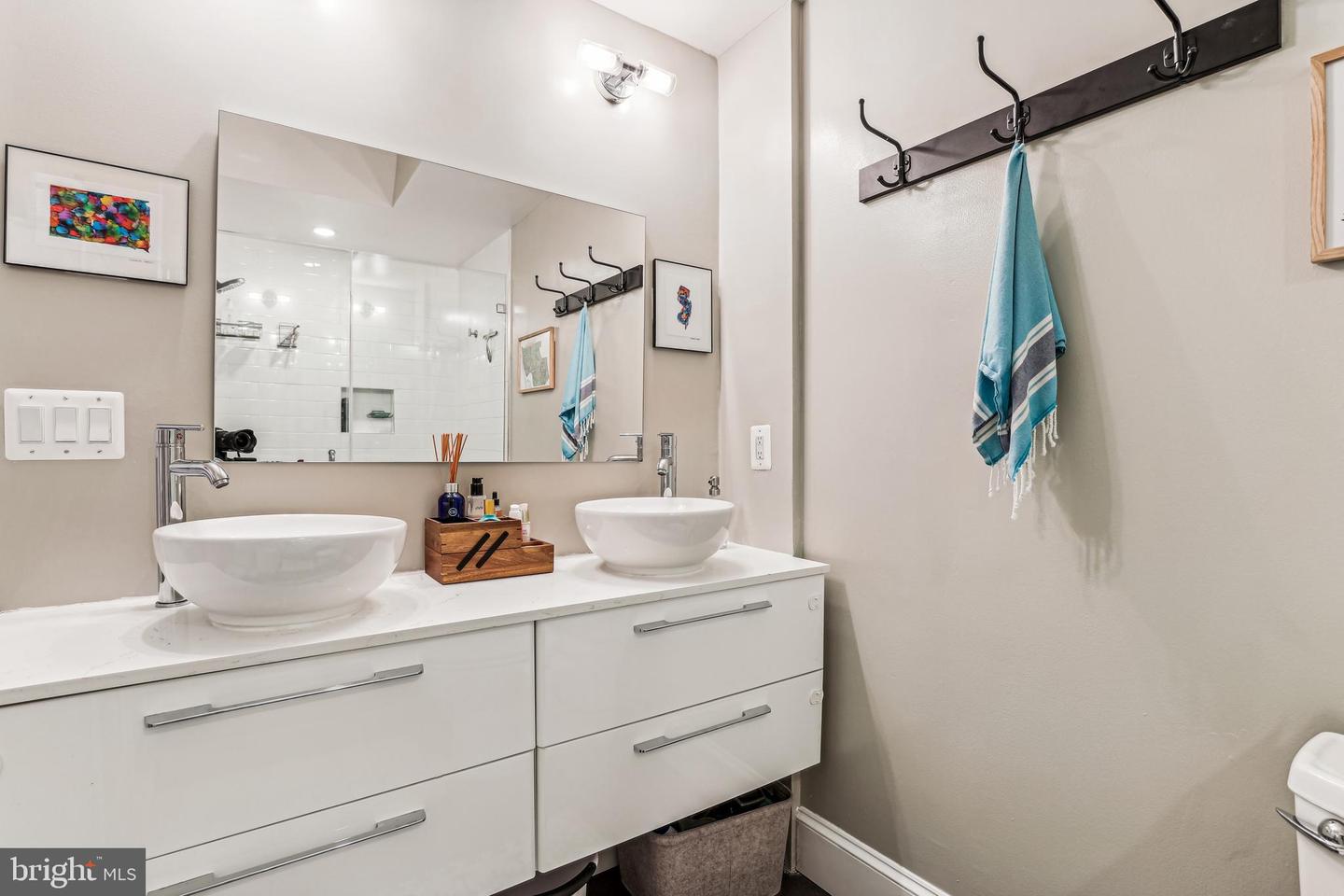 2221 M ST NE #302, WASHINGTON, District Of Columbia 20002, 2 Bedrooms Bedrooms, ,2 BathroomsBathrooms,Residential,For sale,2221 M ST NE #302,DCDC2133586 MLS # DCDC2133586