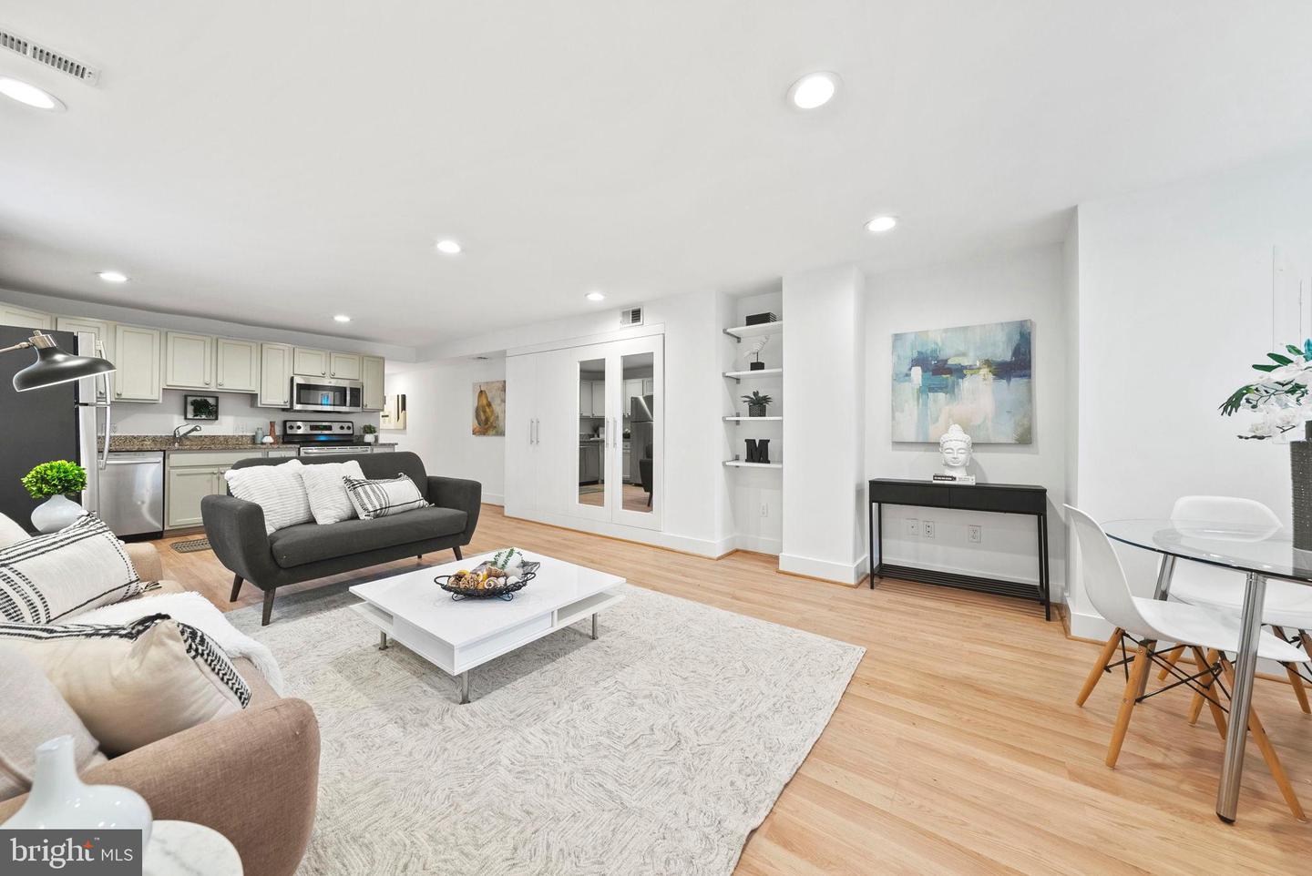 77 U ST NW #2, WASHINGTON, District Of Columbia 20001, 2 Bedrooms Bedrooms, ,1 BathroomBathrooms,Residential,For sale,77 U ST NW #2,DCDC2136088 MLS # DCDC2136088