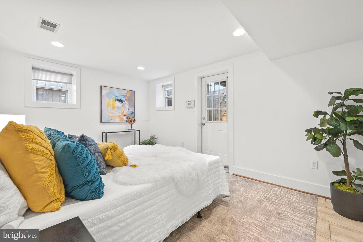 77 U ST NW #2, WASHINGTON, District Of Columbia 20001, 2 Bedrooms Bedrooms, ,1 BathroomBathrooms,Residential,For sale,77 U ST NW #2,DCDC2136088 MLS # DCDC2136088