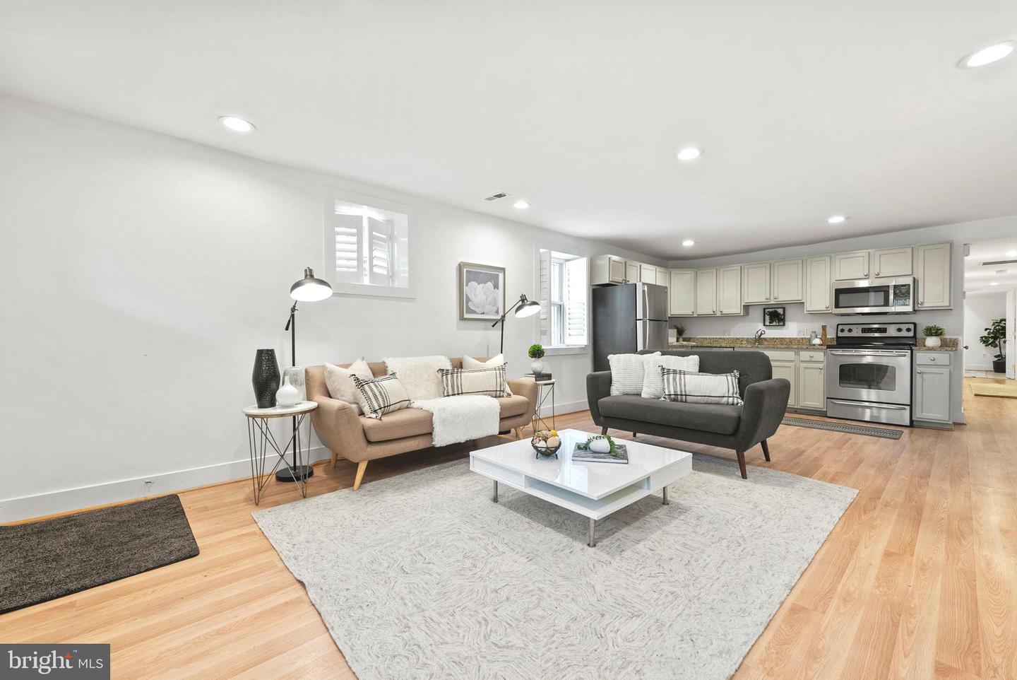 77 U ST NW #2, WASHINGTON, District Of Columbia 20001, 2 Bedrooms Bedrooms, ,1 BathroomBathrooms,Residential,For sale,77 U ST NW #2,DCDC2136088 MLS # DCDC2136088