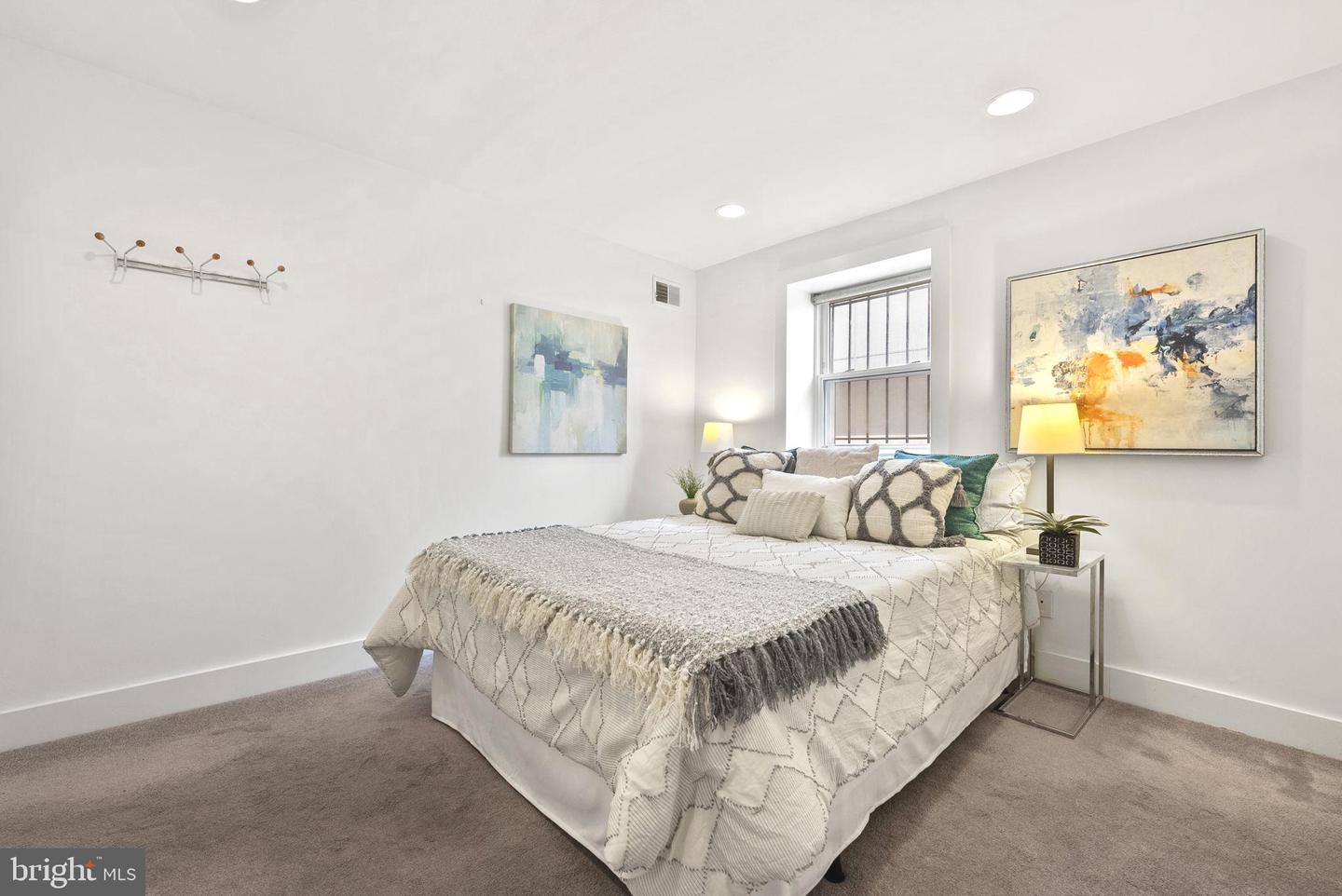 77 U ST NW #2, WASHINGTON, District Of Columbia 20001, 2 Bedrooms Bedrooms, ,1 BathroomBathrooms,Residential,For sale,77 U ST NW #2,DCDC2136088 MLS # DCDC2136088
