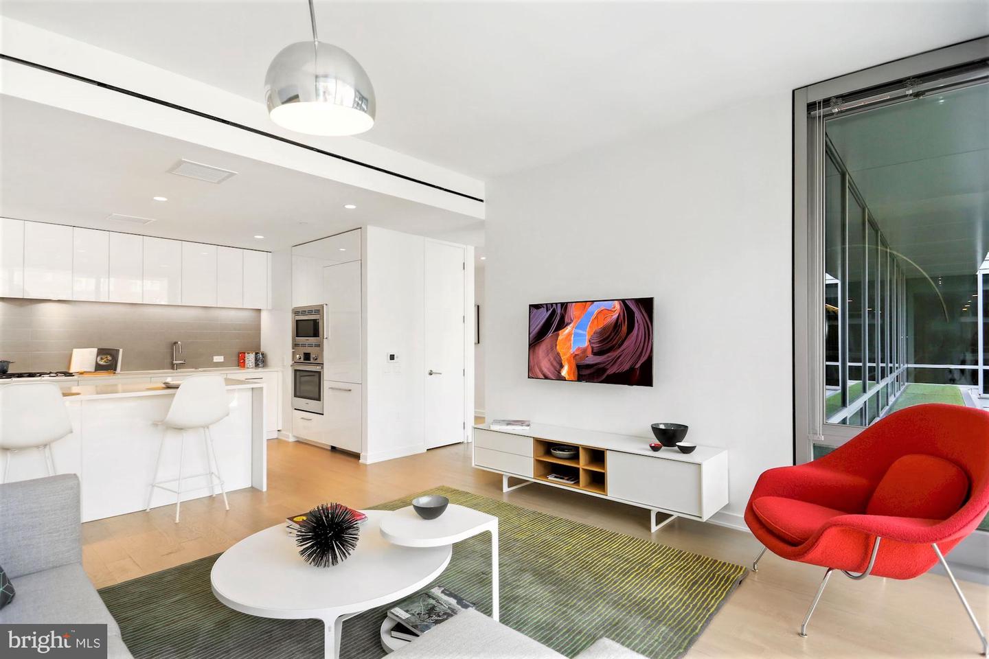 1111 24TH ST NW #4Q, WASHINGTON, District Of Columbia 20037, 2 Bedrooms Bedrooms, ,1 BathroomBathrooms,Residential,For sale,1111 24TH ST NW #4Q,DCDC2136456 MLS # DCDC2136456