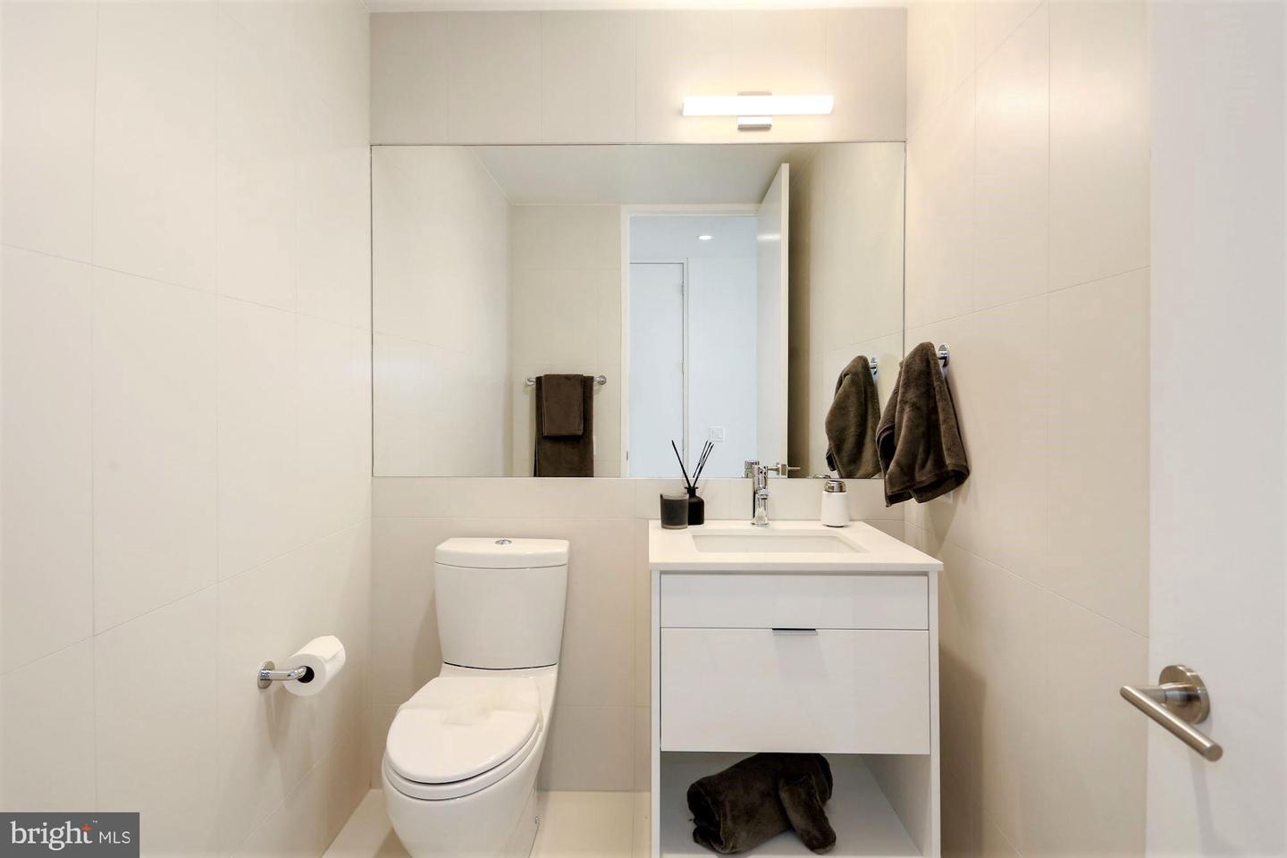 1111 24TH ST NW #4Q, WASHINGTON, District Of Columbia 20037, 2 Bedrooms Bedrooms, ,1 BathroomBathrooms,Residential,For sale,1111 24TH ST NW #4Q,DCDC2136456 MLS # DCDC2136456