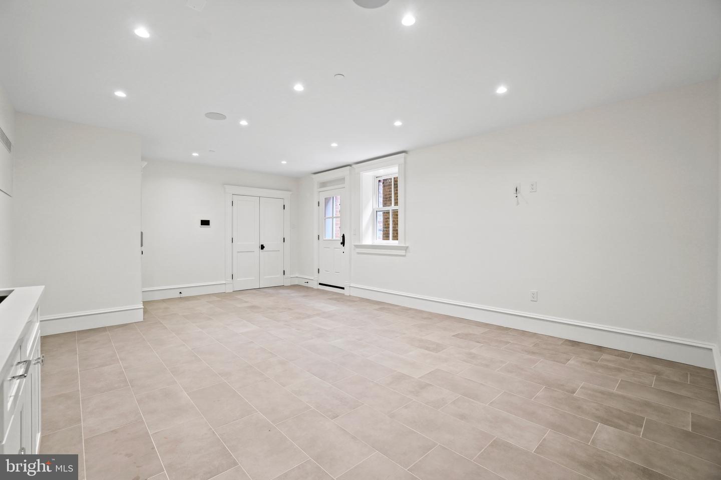 2211 MASSACHUSETTS AVE NW, WASHINGTON, District Of Columbia 20008, 5 Bedrooms Bedrooms, ,6 BathroomsBathrooms,Residential,For sale,2211 MASSACHUSETTS AVE NW,DCDC2136508 MLS # DCDC2136508