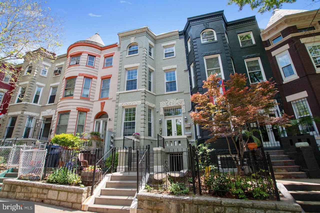 42 RHODE ISLAND AVE NW #1, WASHINGTON, District Of Columbia 20001, 3 Bedrooms Bedrooms, ,2 BathroomsBathrooms,Residential,For sale,42 RHODE ISLAND AVE NW #1,DCDC2139316 MLS # DCDC2139316