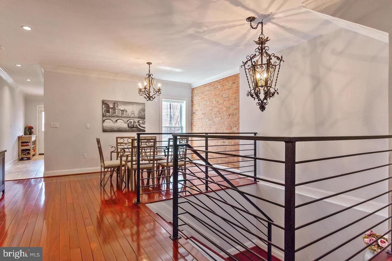 42 RHODE ISLAND AVE NW #1, WASHINGTON, District Of Columbia 20001, 3 Bedrooms Bedrooms, ,2 BathroomsBathrooms,Residential,For sale,42 RHODE ISLAND AVE NW #1,DCDC2139316 MLS # DCDC2139316