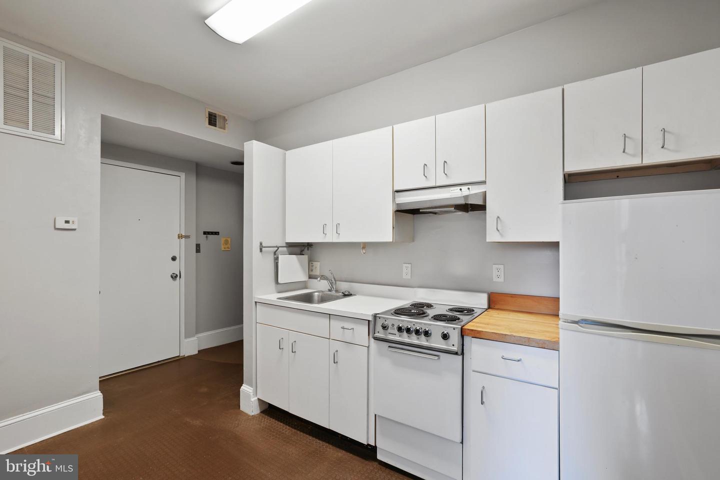 705 8TH ST SE, WASHINGTON, District Of Columbia 20003, ,Land,For sale,705 8TH ST SE,DCDC2152586 MLS # DCDC2152586