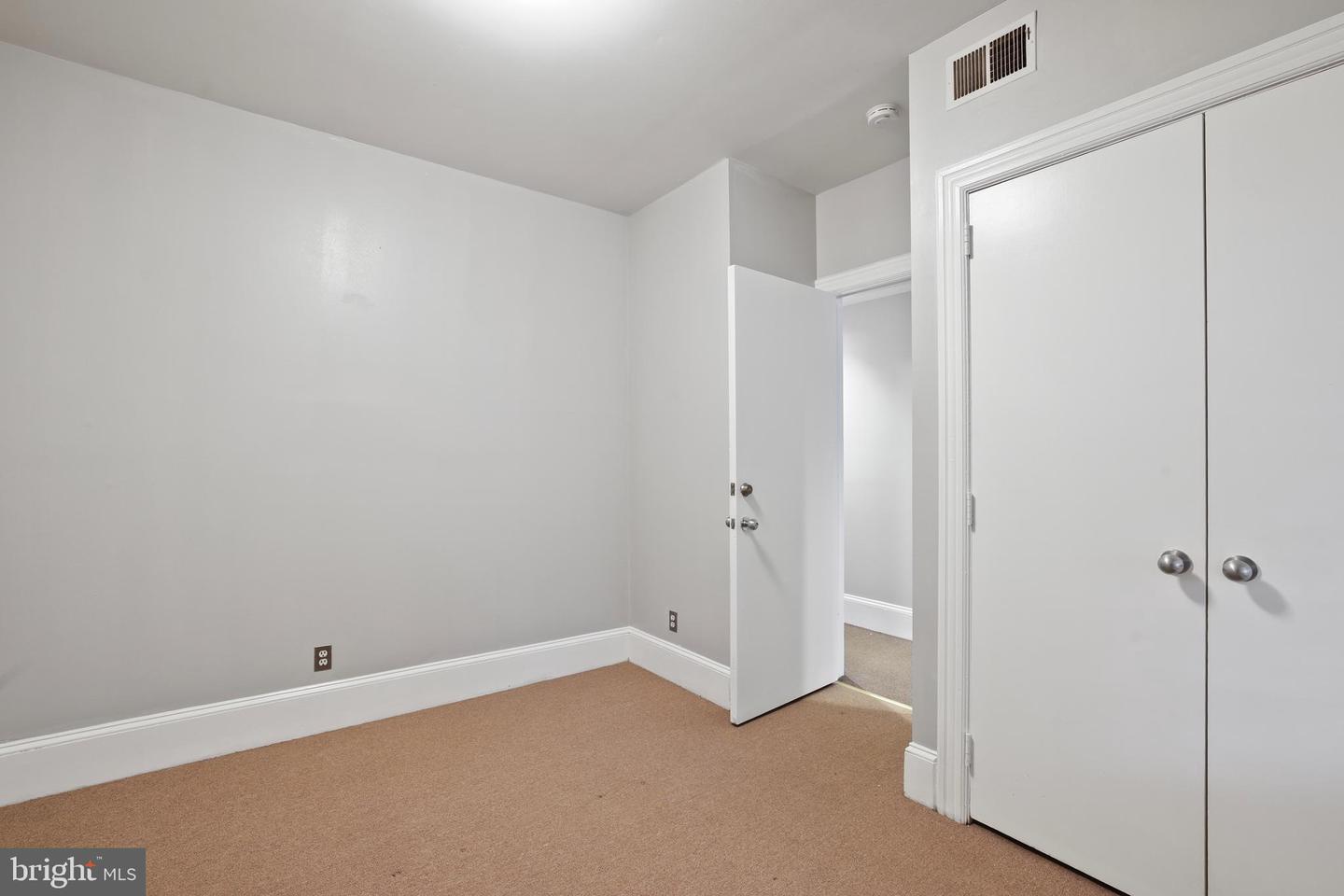 705 8TH ST SE, WASHINGTON, District Of Columbia 20003, ,Land,For sale,705 8TH ST SE,DCDC2152586 MLS # DCDC2152586