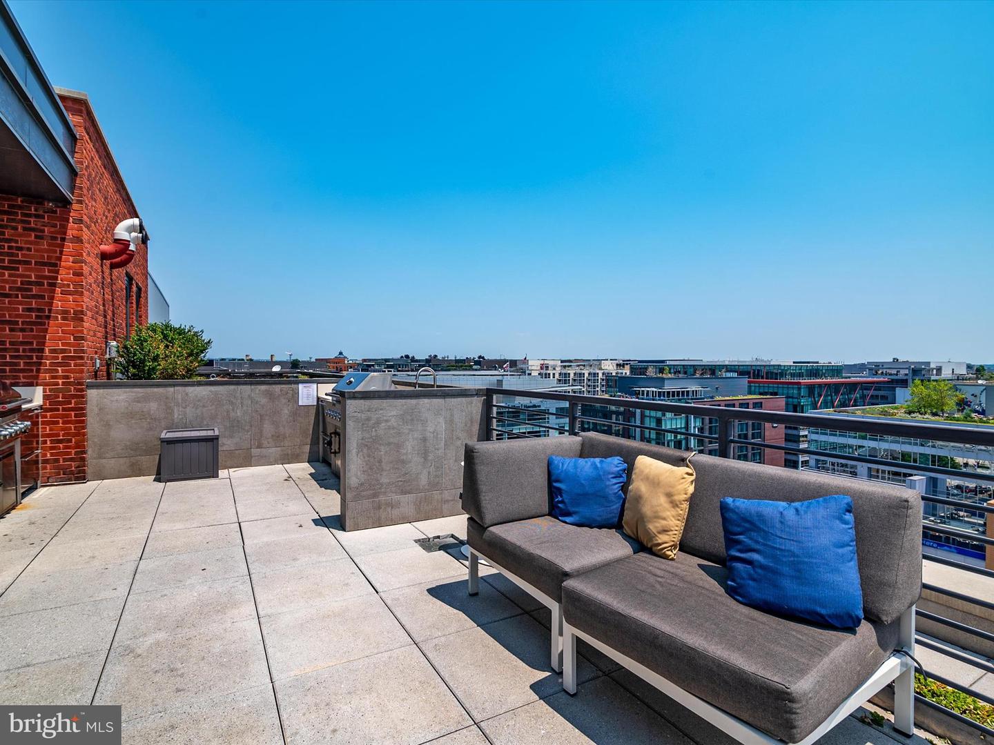 1211 VAN ST SE #1110, WASHINGTON, District Of Columbia 20003, 1 Bedroom Bedrooms, ,1 BathroomBathrooms,Residential,For sale,1211 VAN ST SE #1110,DCDC2141622 MLS # DCDC2141622