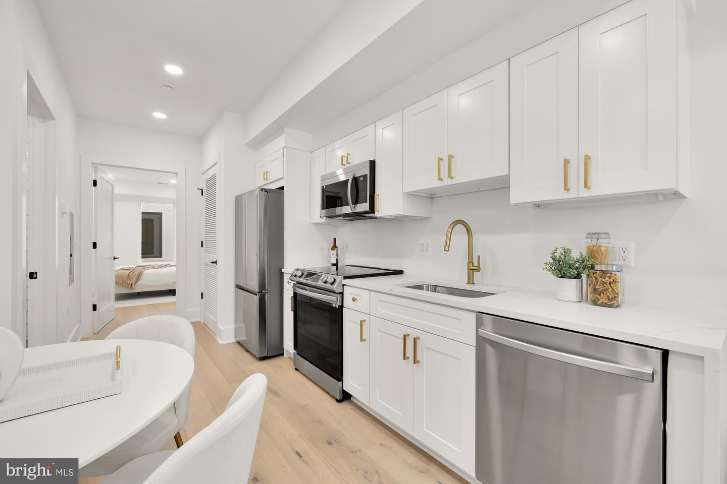 1006 FLORIDA AVE NE #102, WASHINGTON, District Of Columbia 20002, 1 Bedroom Bedrooms, ,1 BathroomBathrooms,Residential,For sale,1006 FLORIDA AVE NE #102,DCDC2141662 MLS # DCDC2141662