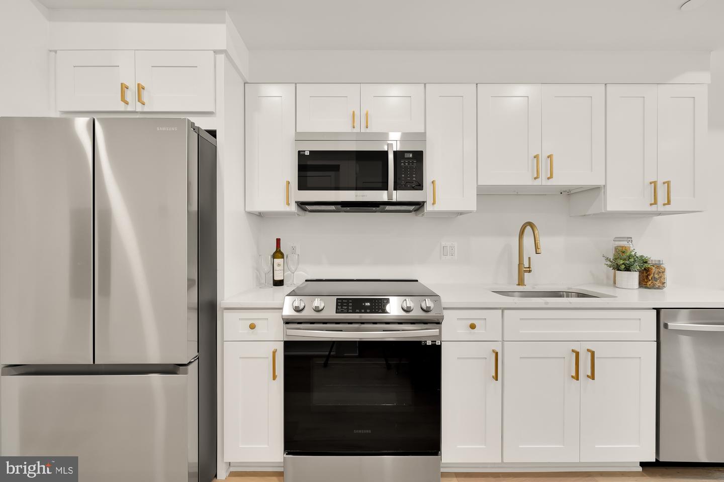 1006 FLORIDA AVE NE #102, WASHINGTON, District Of Columbia 20002, 1 Bedroom Bedrooms, ,1 BathroomBathrooms,Residential,For sale,1006 FLORIDA AVE NE #102,DCDC2141662 MLS # DCDC2141662