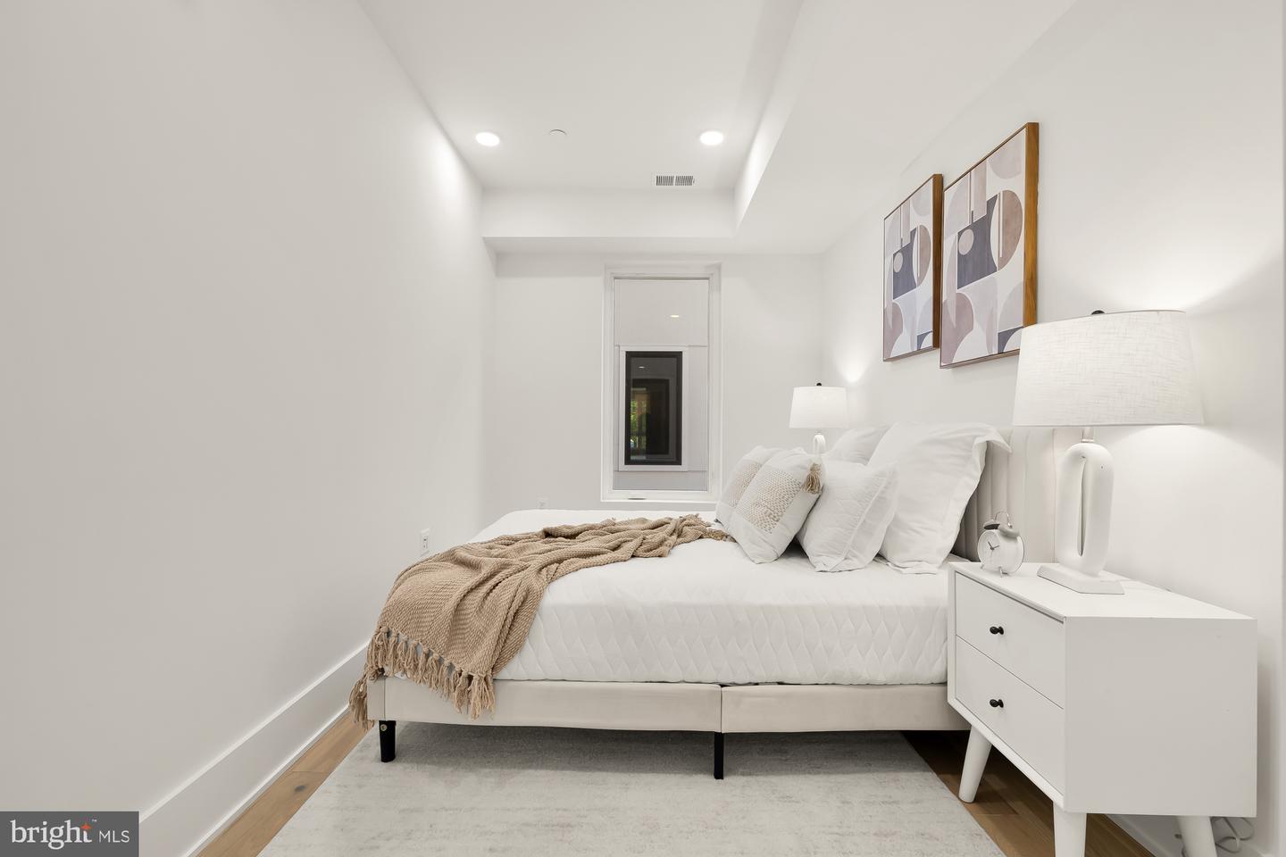 1006 FLORIDA AVE NE #102, WASHINGTON, District Of Columbia 20002, 1 Bedroom Bedrooms, ,1 BathroomBathrooms,Residential,For sale,1006 FLORIDA AVE NE #102,DCDC2141662 MLS # DCDC2141662