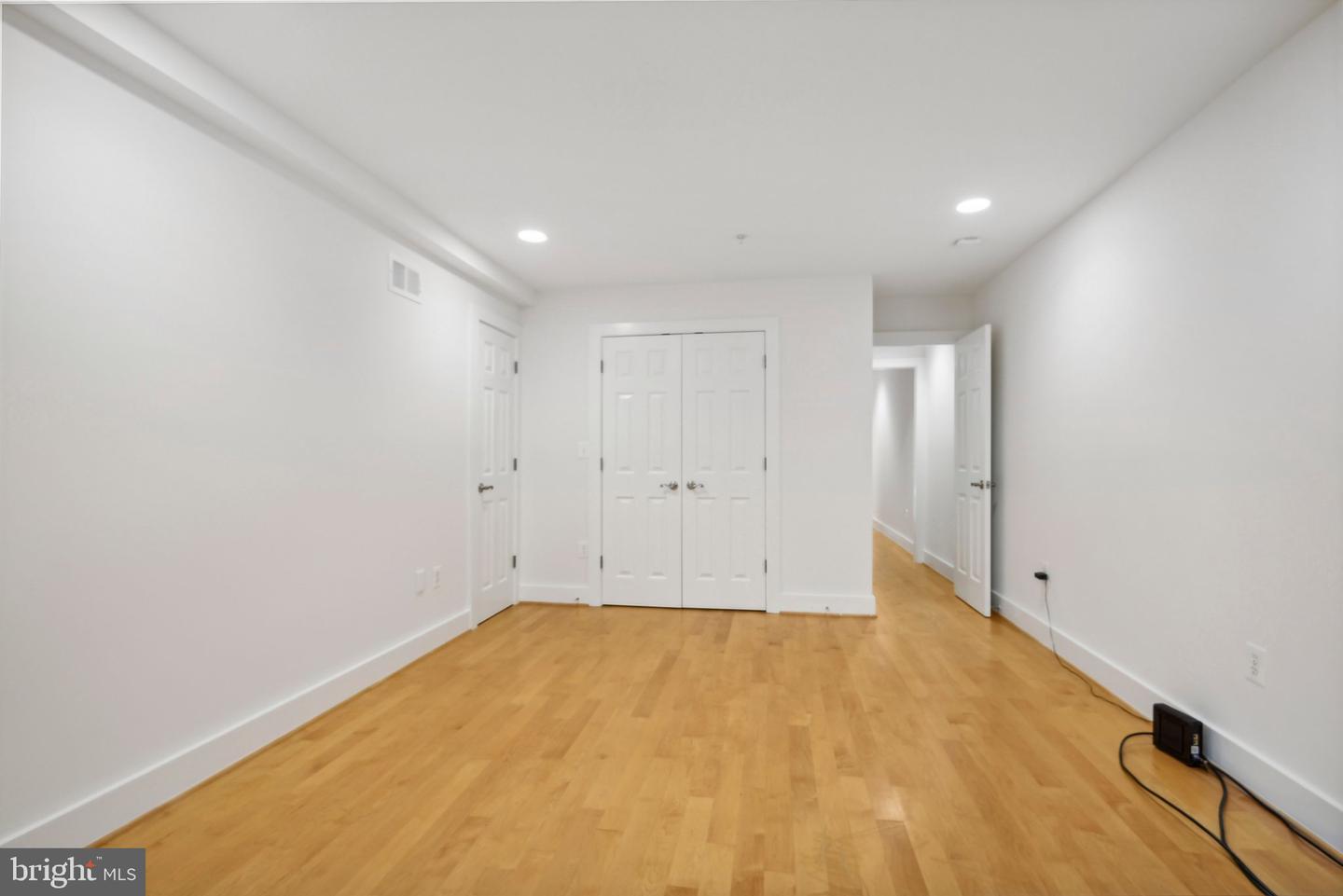 215 R ST NE #A, WASHINGTON, District Of Columbia 20002, 3 Bedrooms Bedrooms, ,2 BathroomsBathrooms,Residential,For sale,215 R ST NE #A,DCDC2144320 MLS # DCDC2144320