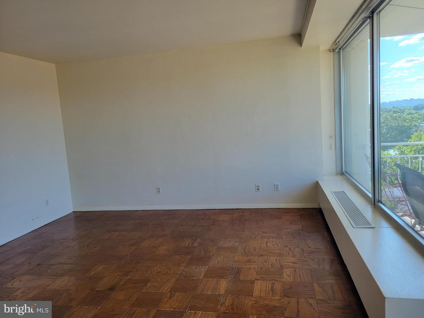 1425 4TH ST SW #A502, WASHINGTON, District Of Columbia 20024, ,1 BathroomBathrooms,Residential,For sale,1425 4TH ST SW #A502,DCDC2144674 MLS # DCDC2144674