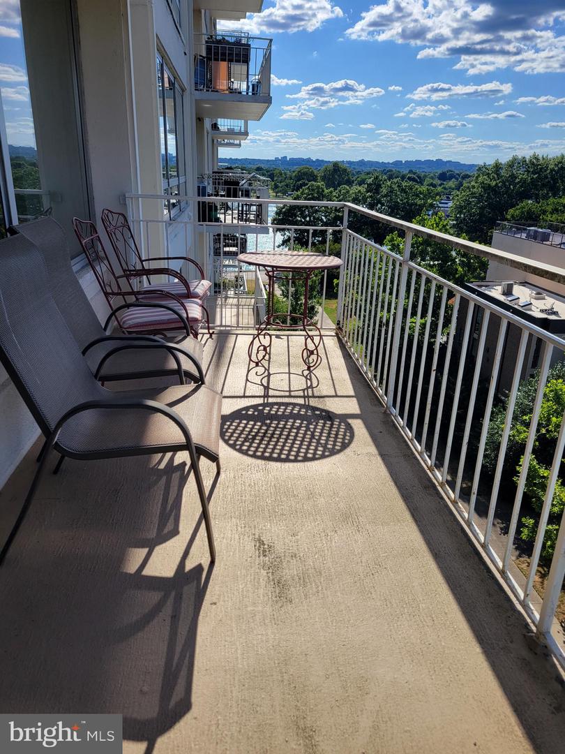 1425 4TH ST SW #A502, WASHINGTON, District Of Columbia 20024, ,1 BathroomBathrooms,Residential,For sale,1425 4TH ST SW #A502,DCDC2144674 MLS # DCDC2144674