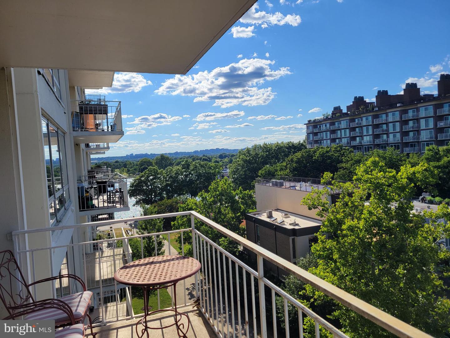 1425 4TH ST SW #A502, WASHINGTON, District Of Columbia 20024, ,1 BathroomBathrooms,Residential,For sale,1425 4TH ST SW #A502,DCDC2144674 MLS # DCDC2144674