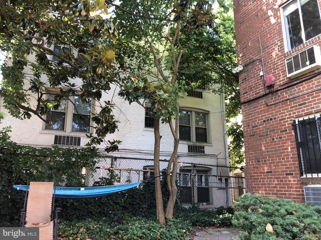 513 12TH ST NE #9, WASHINGTON, District Of Columbia 20002, 1 Bedroom Bedrooms, ,1 BathroomBathrooms,Residential,For sale,513 12TH ST NE #9,DCDC2145112 MLS # DCDC2145112
