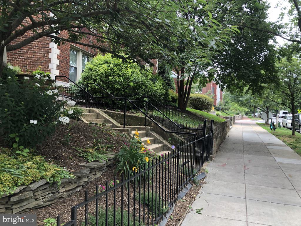 513 12TH ST NE #9, WASHINGTON, District Of Columbia 20002, 1 Bedroom Bedrooms, ,1 BathroomBathrooms,Residential,For sale,513 12TH ST NE #9,DCDC2145112 MLS # DCDC2145112