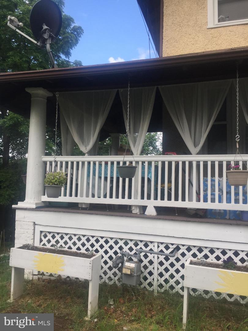 2906 25TH ST NE, WASHINGTON, District Of Columbia 20018, 5 Bedrooms Bedrooms, ,3 BathroomsBathrooms,Residential,For sale,2906 25TH ST NE,DCDC2145600 MLS # DCDC2145600