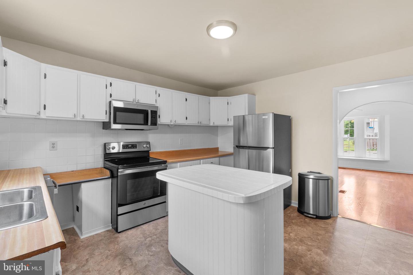 616 46TH ST NE, WASHINGTON, District Of Columbia 20019, 4 Bedrooms Bedrooms, ,2 BathroomsBathrooms,Residential,For sale,616 46TH ST NE,DCDC2147592 MLS # DCDC2147592
