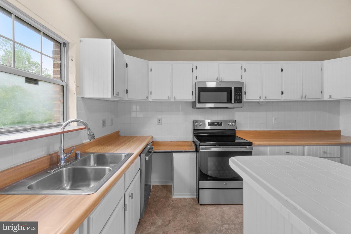 616 46TH ST NE, WASHINGTON, District Of Columbia 20019, 4 Bedrooms Bedrooms, ,2 BathroomsBathrooms,Residential,For sale,616 46TH ST NE,DCDC2147592 MLS # DCDC2147592