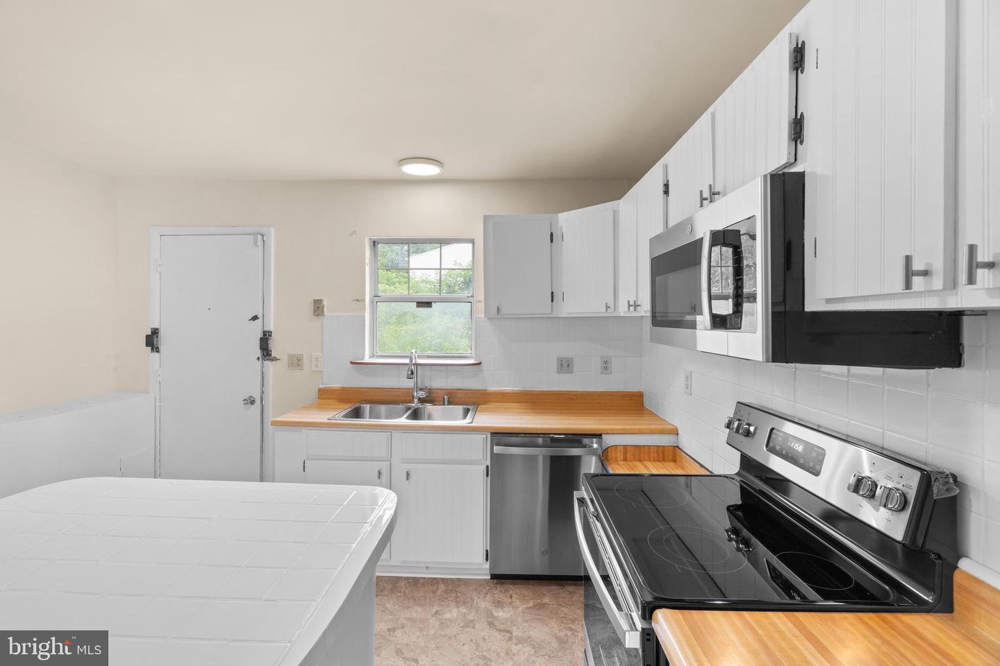 616 46TH ST NE, WASHINGTON, District Of Columbia 20019, 4 Bedrooms Bedrooms, ,2 BathroomsBathrooms,Residential,For sale,616 46TH ST NE,DCDC2147592 MLS # DCDC2147592