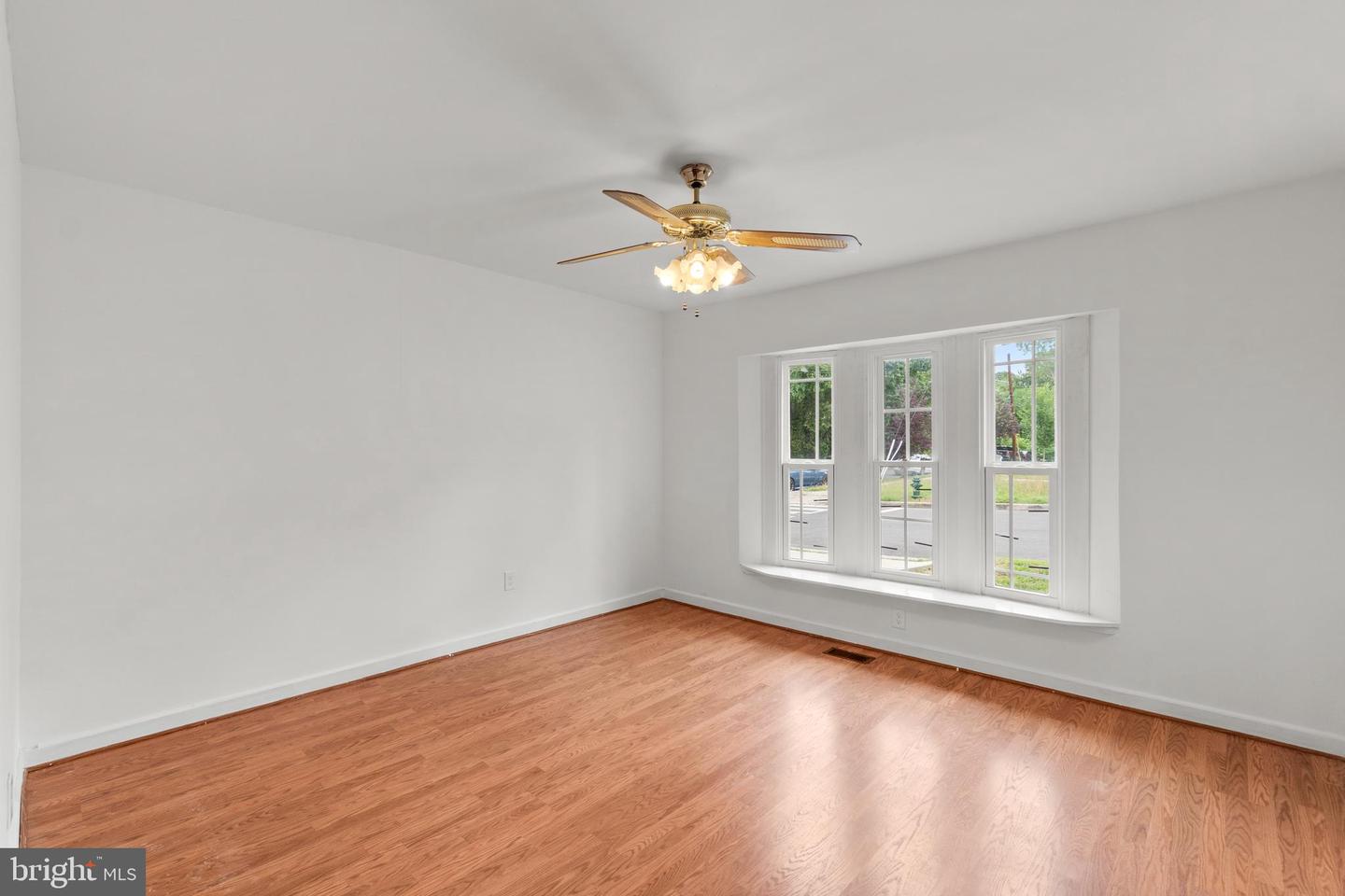 616 46TH ST NE, WASHINGTON, District Of Columbia 20019, 4 Bedrooms Bedrooms, ,2 BathroomsBathrooms,Residential,For sale,616 46TH ST NE,DCDC2147592 MLS # DCDC2147592
